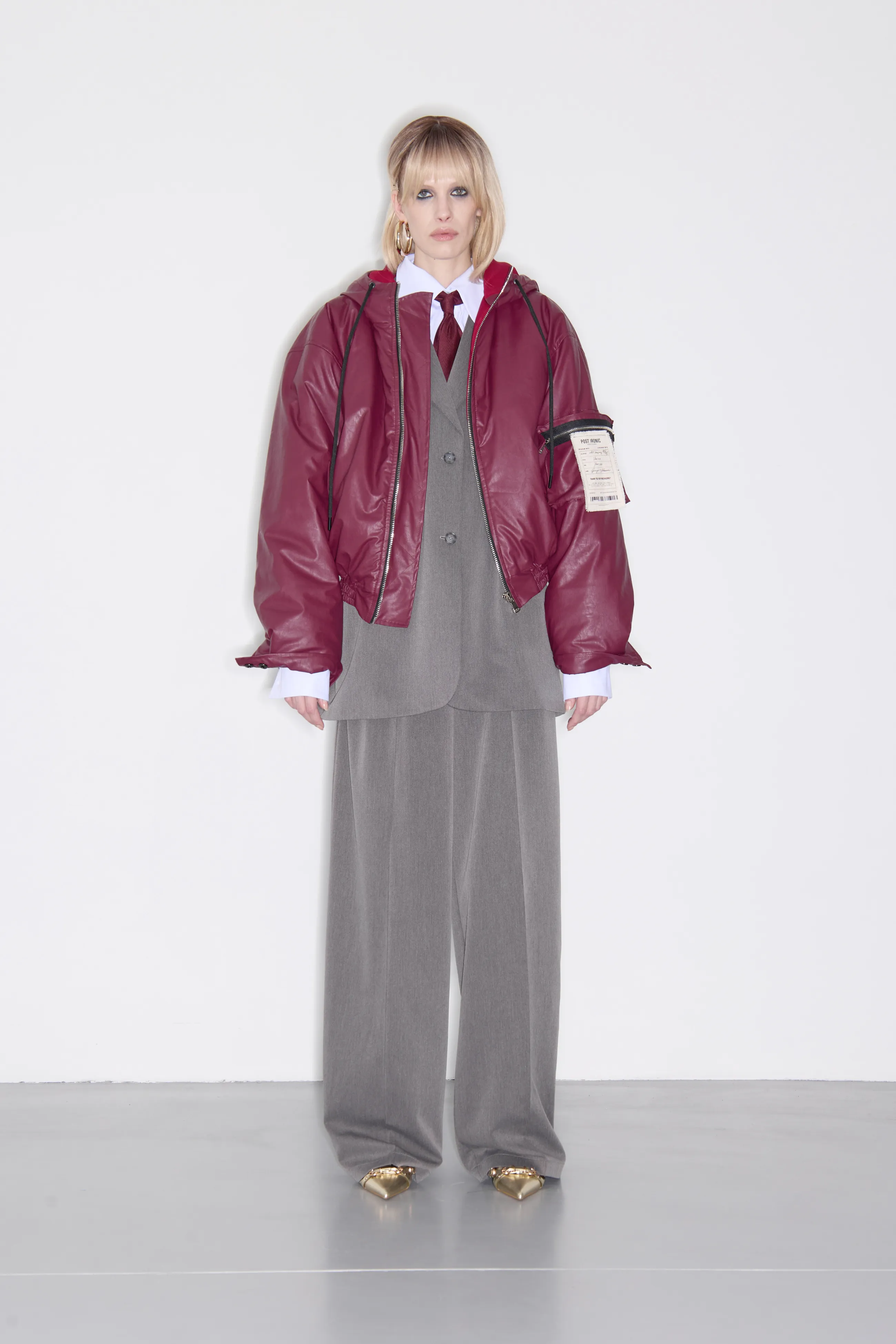 Куртка с капюшоном из экокожи 