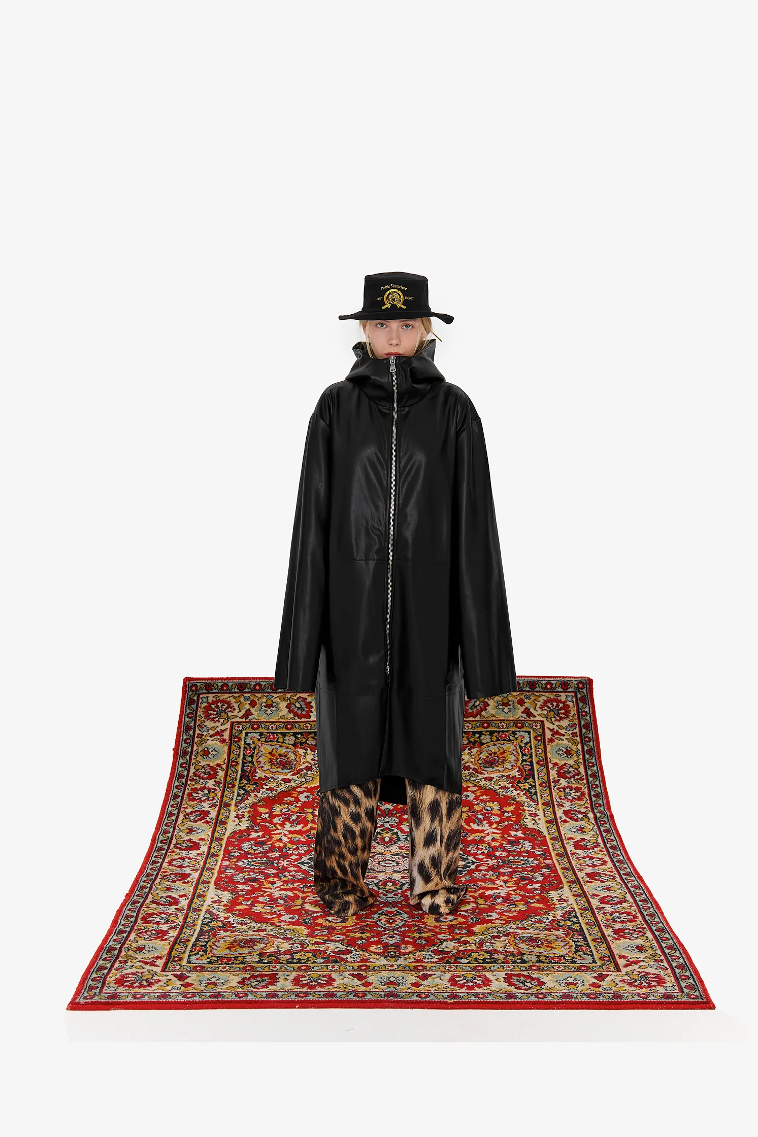 Панама «Post ironic MGM» 