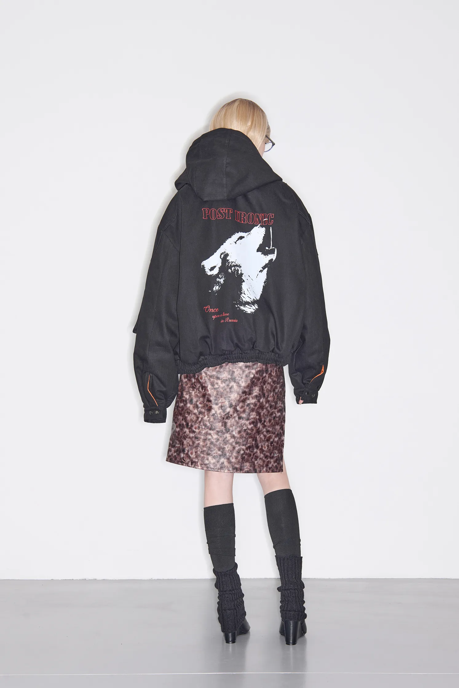 Куртка джинсовая 
с оранжевой подкладкой 